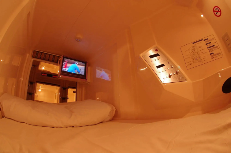 Capsule inn Osaka - Caters to Men
