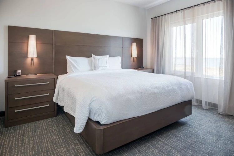 1 Bedroom Suite