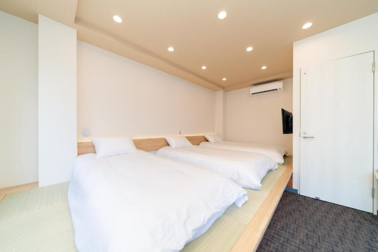Sunshine Inn 456