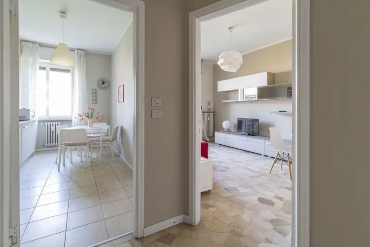 JOIVY Trendy Flat W/Balcony