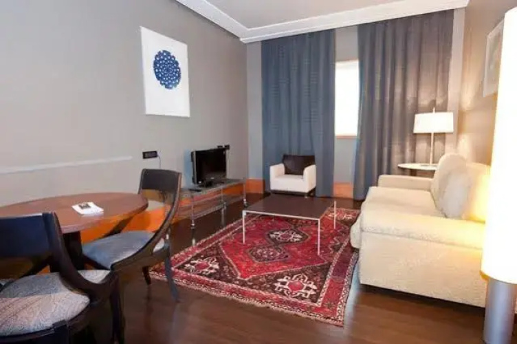 Apartamentos Gran Lakua