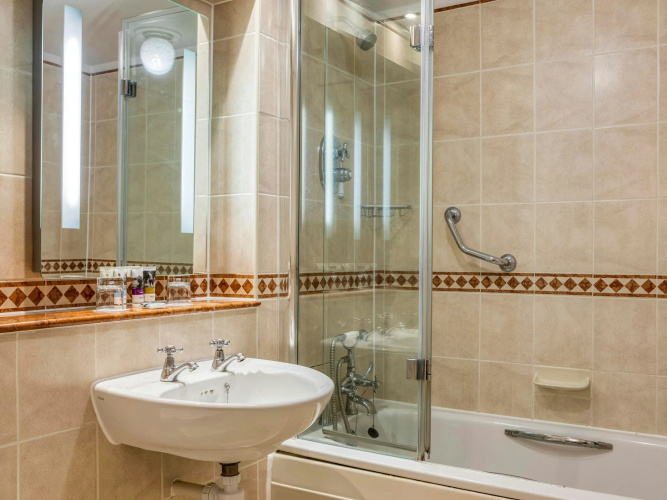 Mercure Winchester Wessex Hotel photo 25