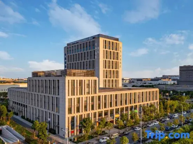 Interstellar Mei Gao Hotel