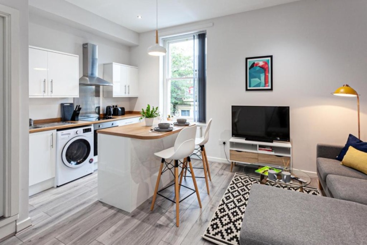 Deluxe Apartment