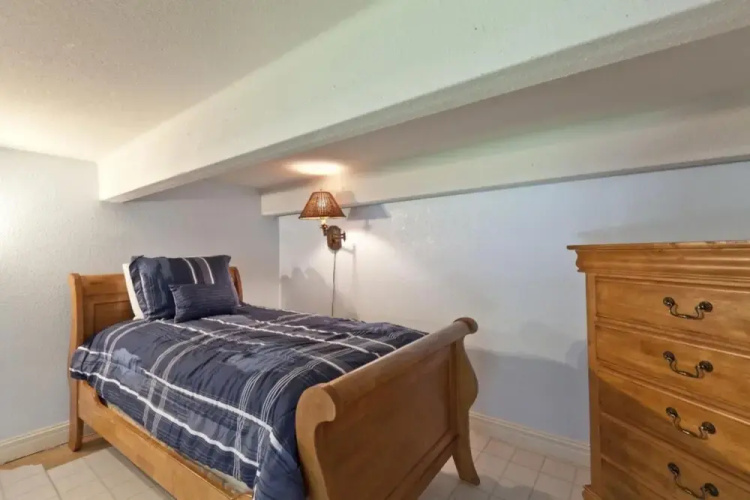Aquarius Condominium 301