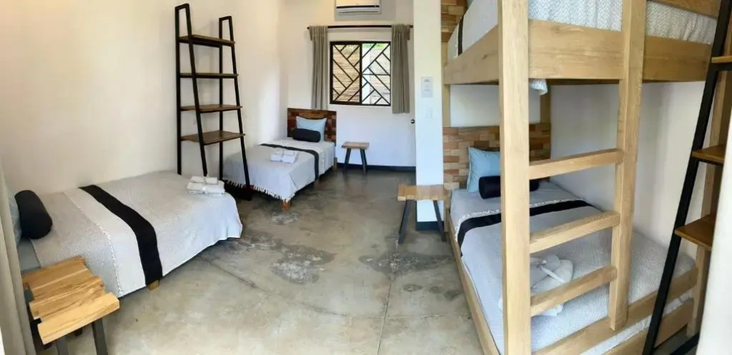 Deluxe Quadruple room