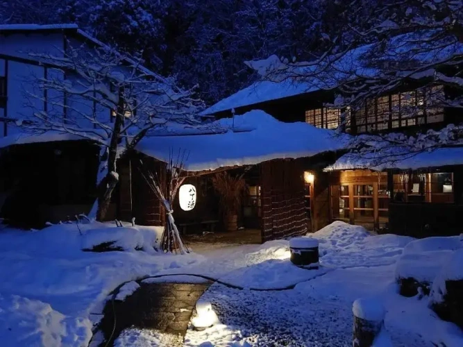 Twin Cottage