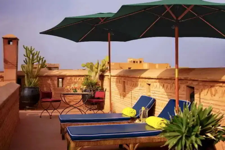 Angsana Riad Tiwaline