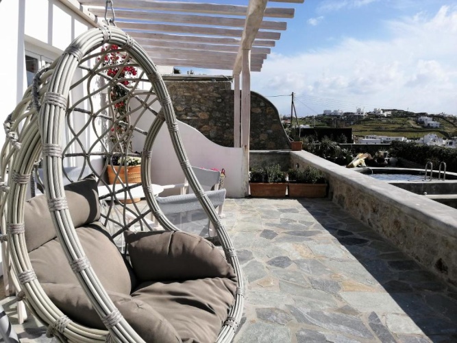 Apartment with sea view