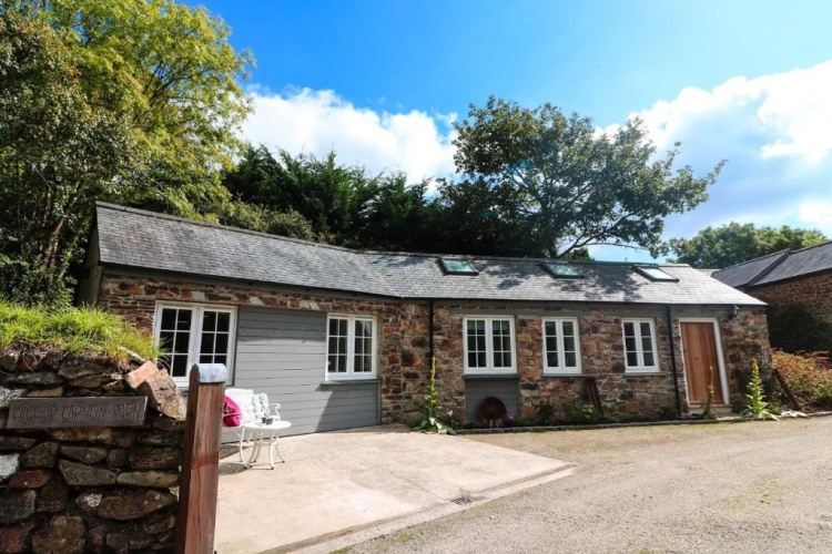 2 Bedrooms Chalet