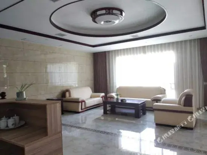 Yaoli Wolongtan Hotel(瑶里卧龙潭宾馆)