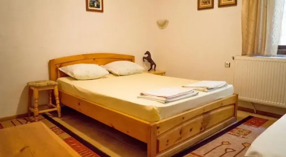 Toni's Guest House