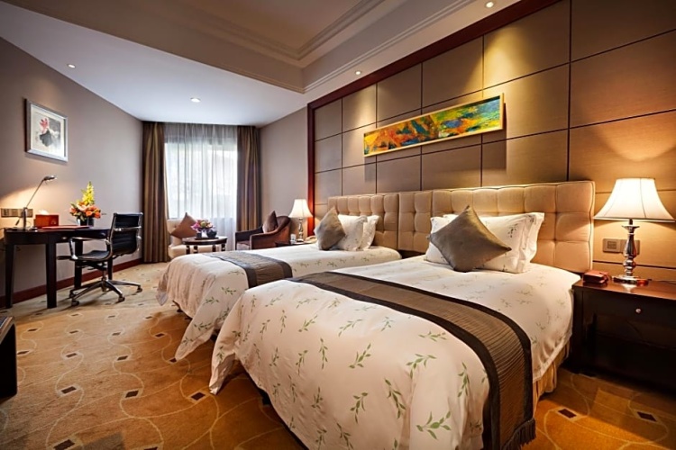 Business Twin room with garden view