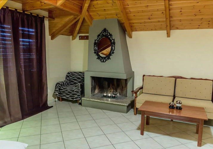 Tsironis Guesthouse