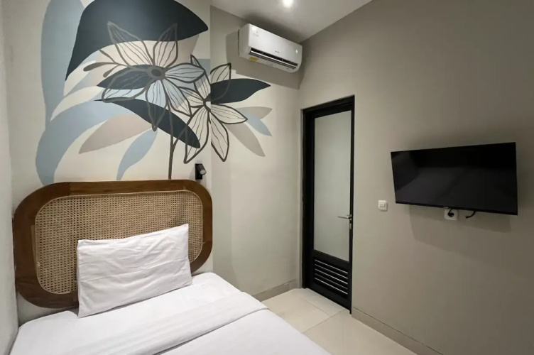 Standard Double room with view
