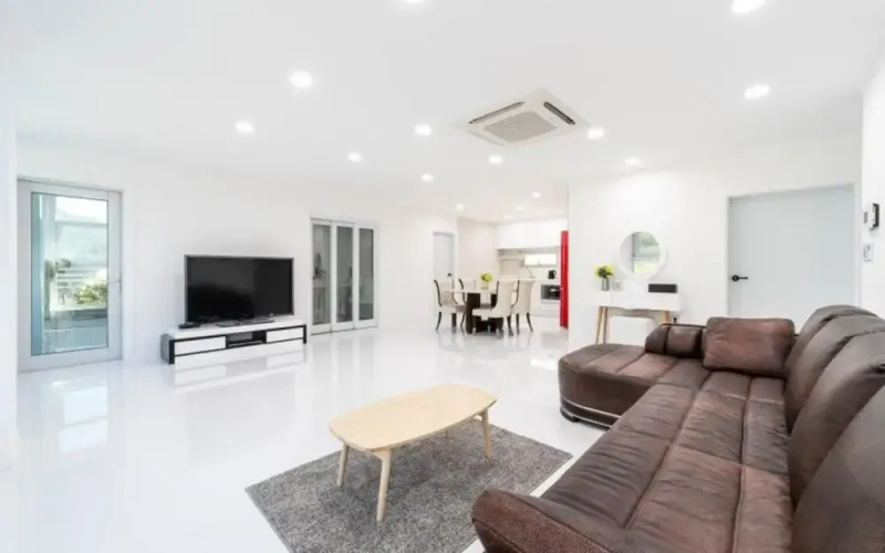 Danyang Le Blanc Pension