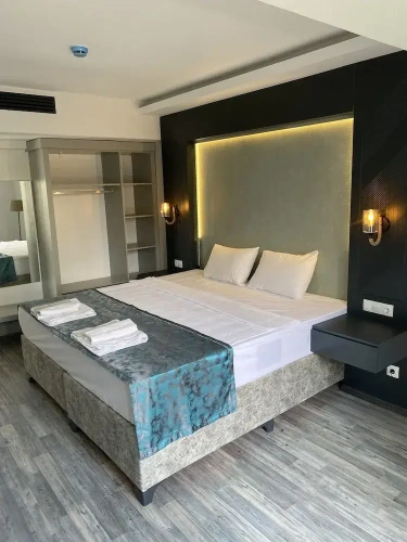 1 Bedroom Deluxe Double room
