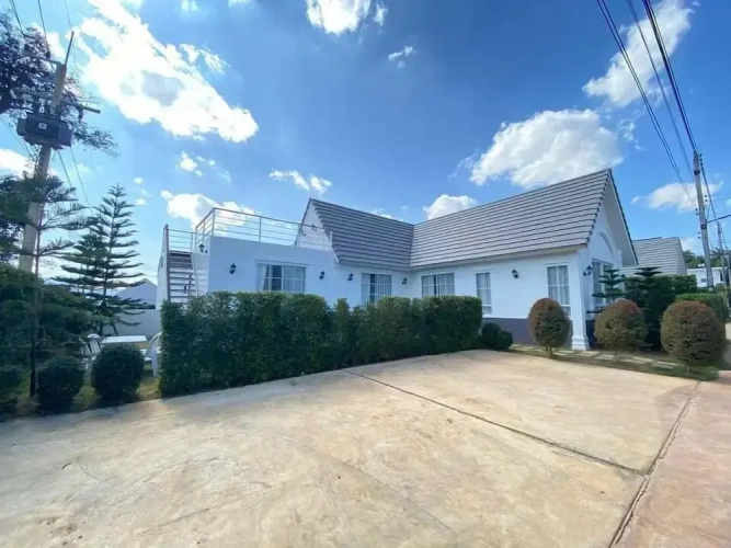 3 Bedrooms Family Villa with land view