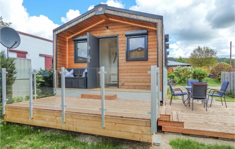 2 Bedrooms Cottage