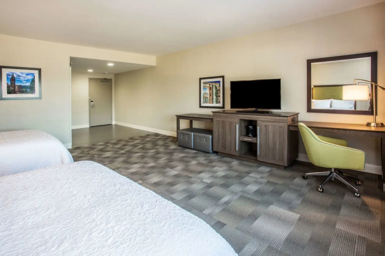 Hampton Inn & Suites Yonkers - Westchester