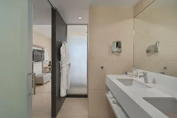 Superior Double room with pool view