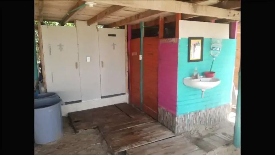Hostal Lele Beach