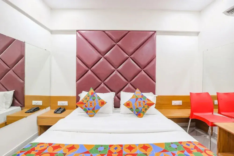 Fabhotel Crystal I