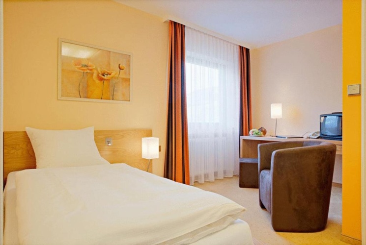 Standard Double room with balcony and with view
