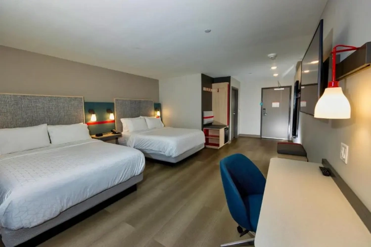 Standard Twin room