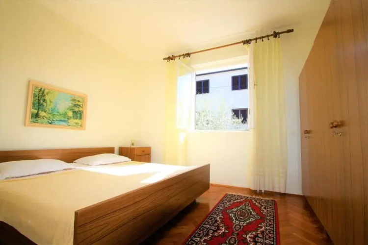 Labinac Ines, Only 300 M From Beach
