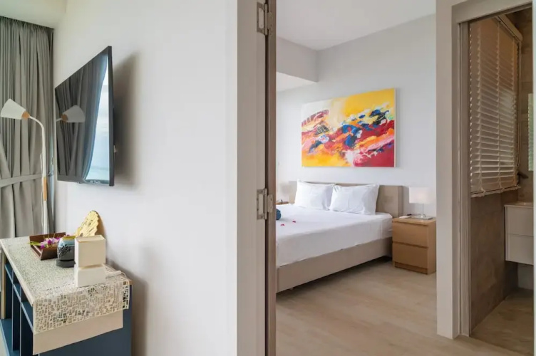 2bedroom TopFloorSeaView apartment KBR39