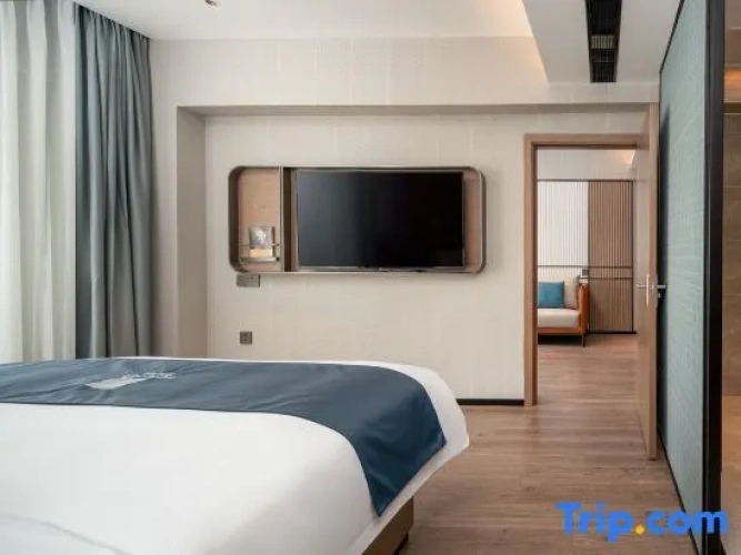 Executive Suite with city view