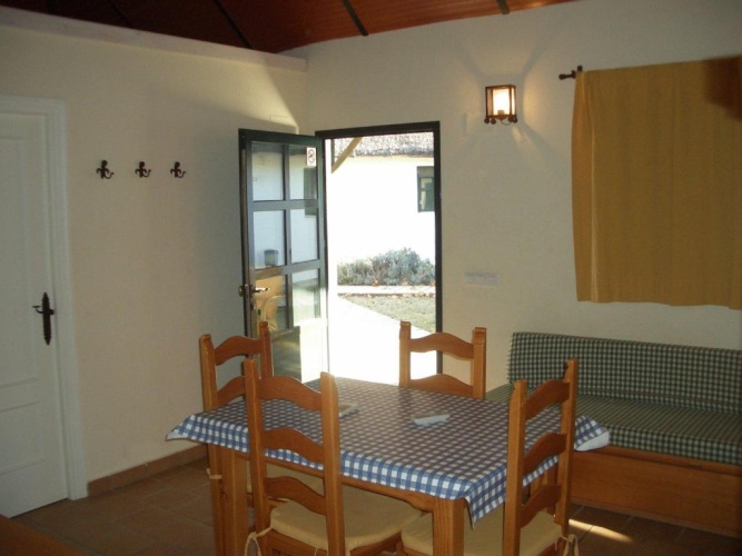2 Bedrooms Cottage