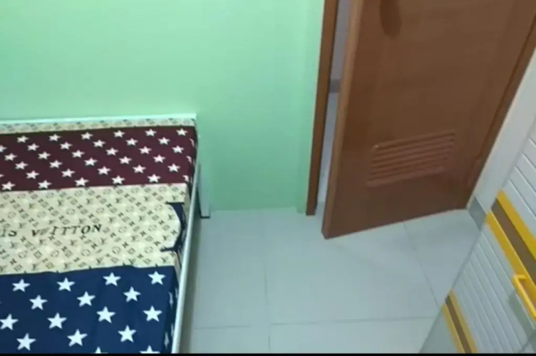 Eiffel Residence Cideng - Female Only