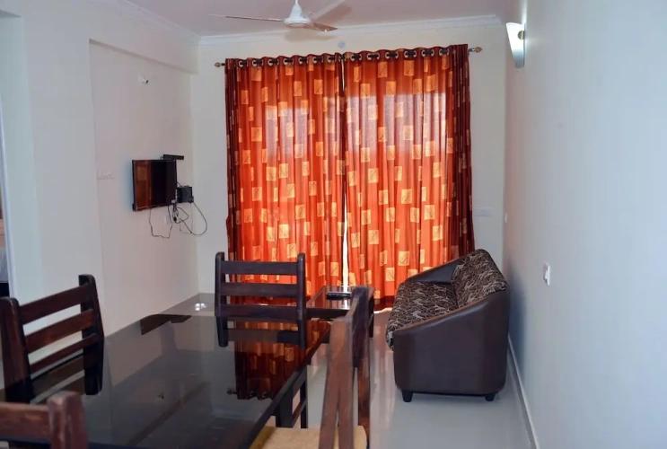 2 Bedrooms Apartment