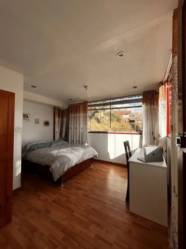Summit Viewpoint House