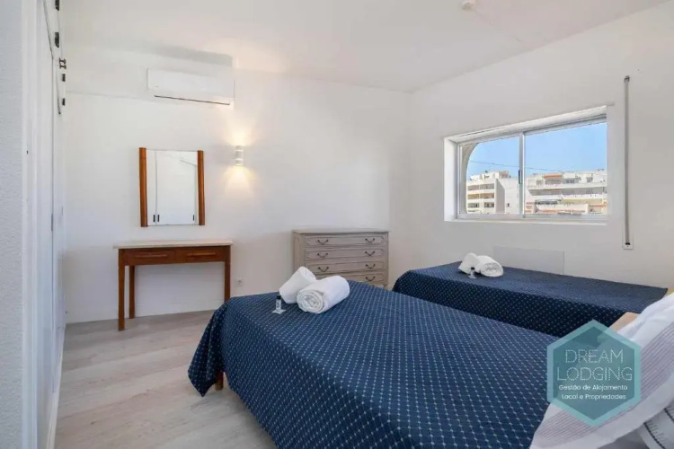 Artens 407 - Dream Lodging