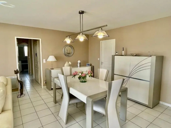 3 Bedrooms Cottage