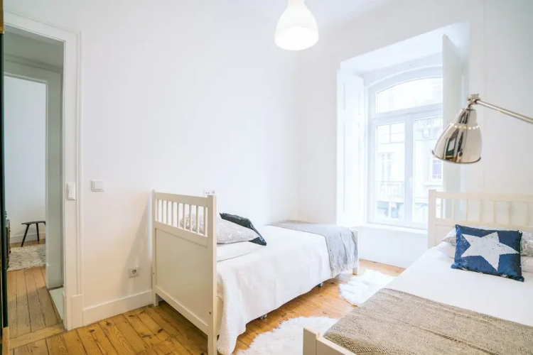 Estrela Neoclassical Apt River View