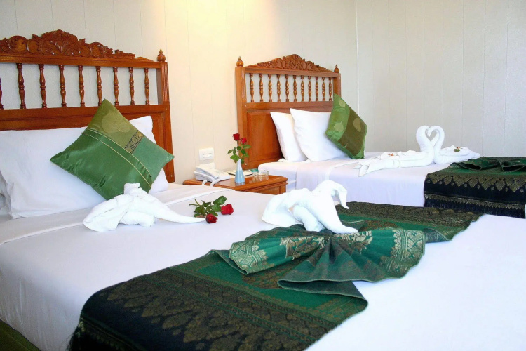Bangkok Centre Hotel (SHA Plus+)