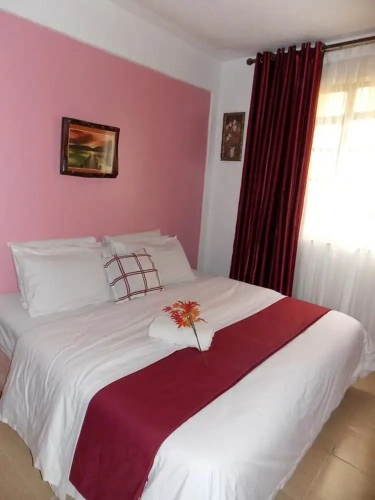 3 Bedrooms Apartment