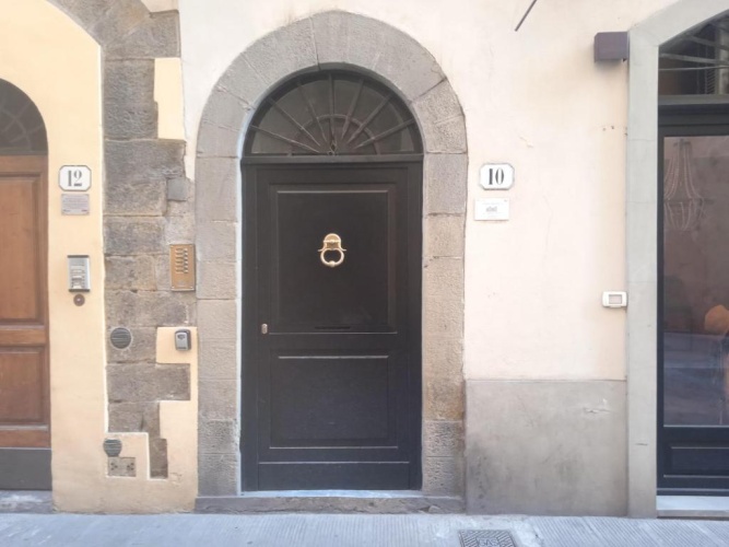 Single Apartment