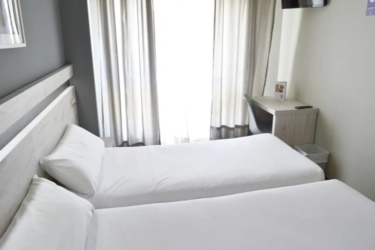 Economy Twin room