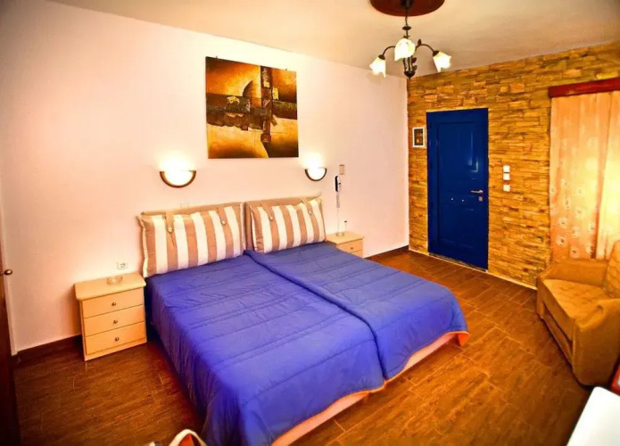Calliope Maille Studios & Apartments