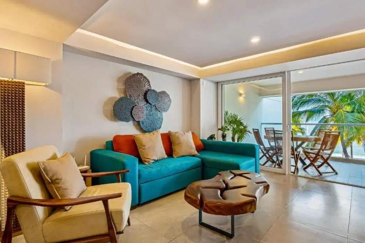 2 Bedrooms Apartment