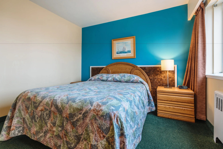 English Bay Hotel photo 7