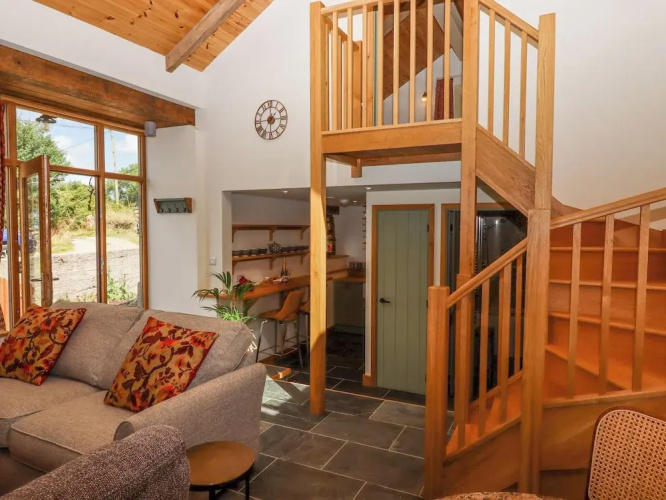 Lingcombe Barn