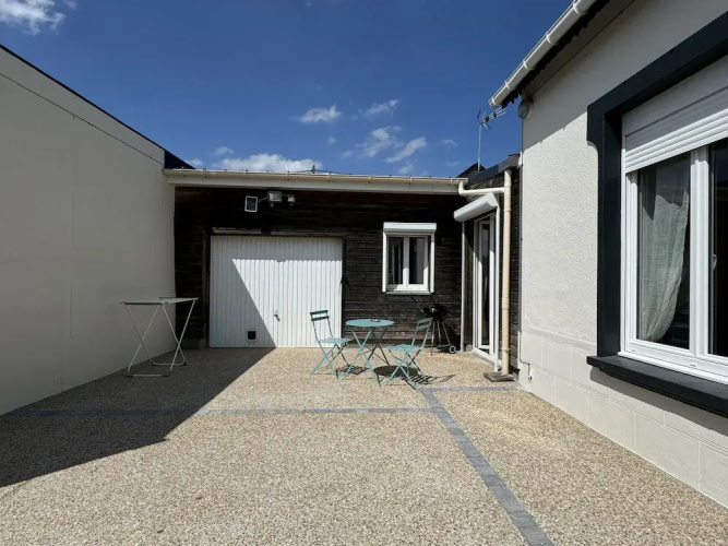 House in Le Mans With Private Courtyard