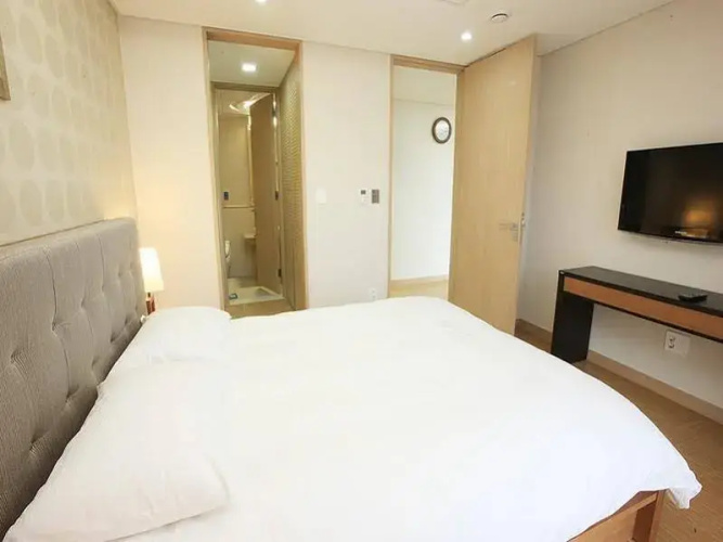 High1 Hill Condo