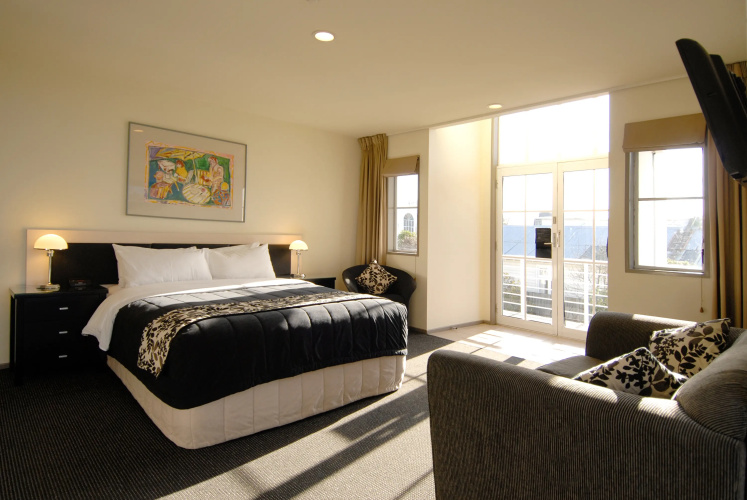 Pavilions Hotel